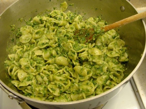 broccoli rabe pesto pasta